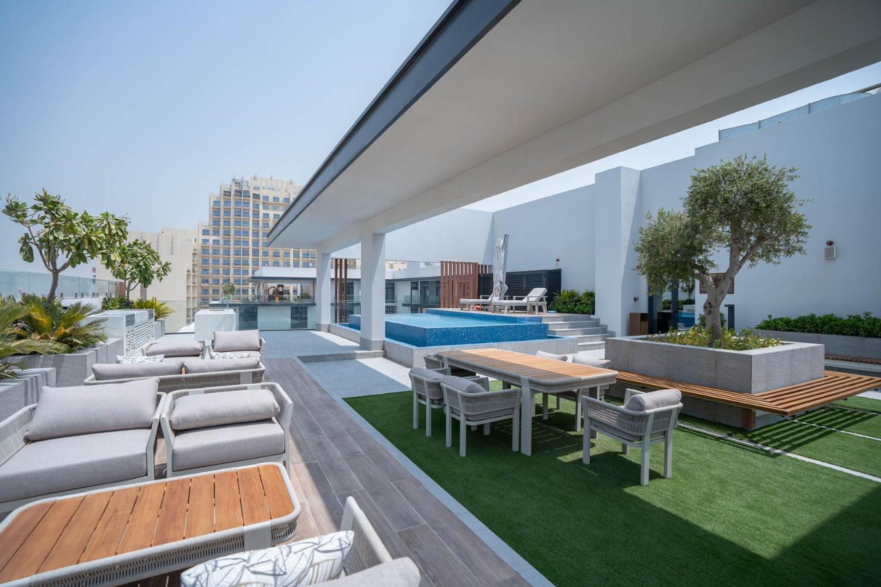 Spacious And Modern -great Facilities Apartment *