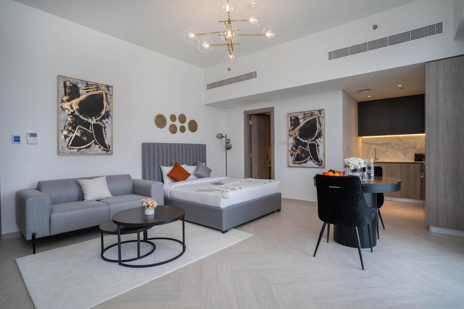 Spacious And Modern -great Facilities Apartment